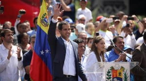 Βενεζουέλα: Ο Γκουαϊδό δεν το βάζει κάτω - Καλεί σε διαδηλώσεις και προειδοποιεί τον Μαδούρο
