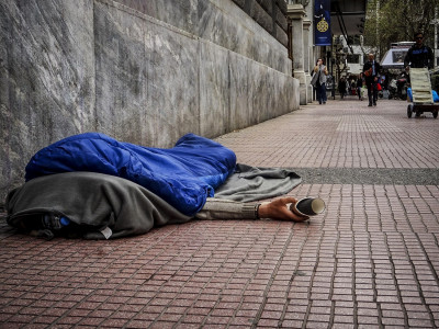 Εκτακτα μέτρα στο δήμο Αθηναίων για την προστασία των αστέγων από το κρύο