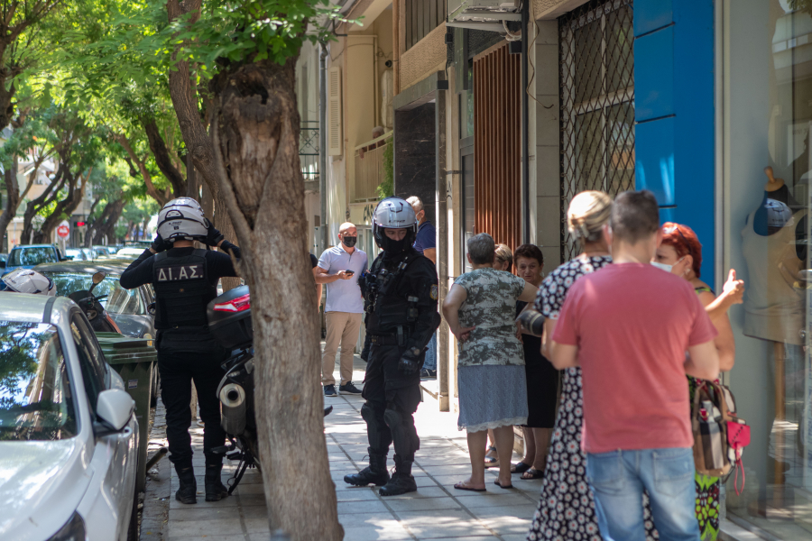 Γυναικοκτονία στη Θεσσαλονίκη: Στον εισαγγελέα ο 48χρονος δράστης