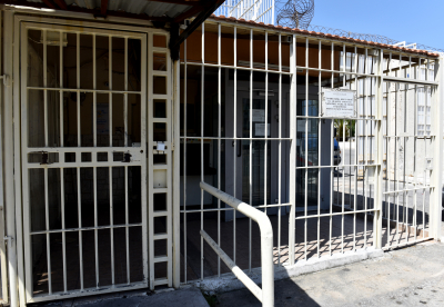 «Εκρηκτική» η κατάσταση στις φυλακές: Σε καραντίνα οι Γυναικείες Κορυδαλλού - Στο «Παίδων» νήπιο 2 ετών