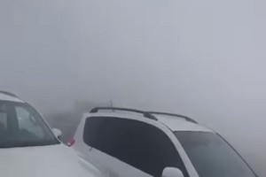 Τροχαίο - σοκ σε δρόμο του Άμπου Ντάμπι με πυκνή ομίχλη