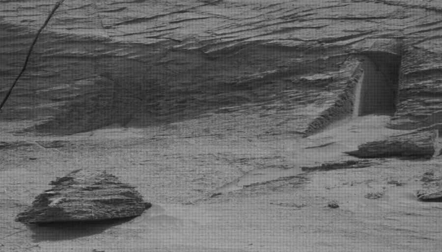 Mία… πόρτα σε βράχο του πλανήτη Άρη, απίστευτη φωτογραφία της NASA