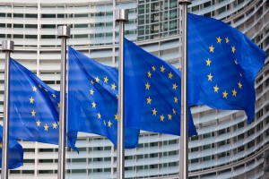 Ελεγκτικό Συνέδριο της ΕΕ: Προβληματικες ήταν οι συμπράξεις του ελληνικού δημοσίου τομέα με τον ιδιωτικό