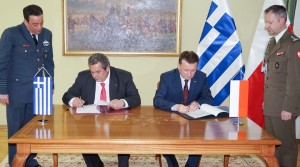 Ελλάδα και Πολωνία υπέγραψαν σύμφωνο αμυντικής συνεργασίας
