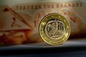Δεν αποκλείει διπλό νόμισμα για την Ελλάδα ο Πισσαρίδης
