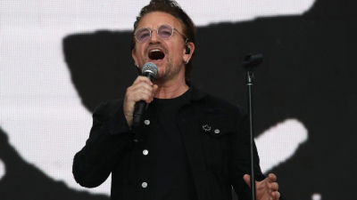 Αποκαλυπτικός ο Bono των U2: Οι απειλές του IRA στην οικογένειά του αλλά και για δολοφονία επί σκηνής