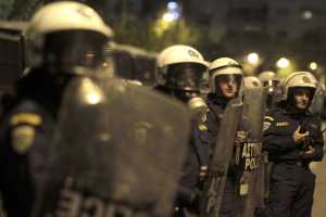 Θεσσαλονίκη: Βόμβες μολότοφ σε ΜΑΤ, έξω από το τουρκικό προξενείο