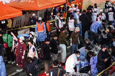 Τραγωδία στη Νότια Κορέα για τους εορτασμούς του Halloween: 59 νεκροί και 150 τραυματίες από ποδοπατήματα στη Σεούλ (βίντεο)