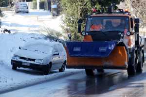 Κλειστοί δρόμοι σε όλη την χώρα από το χιόνι - Πού είναι απαραίτητες οι αλυσίδες