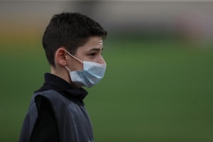 Σχολεία: Τι θα ισχύει όταν ένα παιδί νιώσει δυσφορία και θέλει να βγάλει τη μάσκα