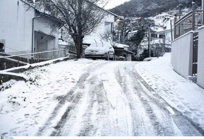 Live η επέλαση του χιονιά: Πού χιονίζει τώρα, το βράδυ ξεκινάει το δεύτερο κύμα, εικόνες από περιοχές της χώρας