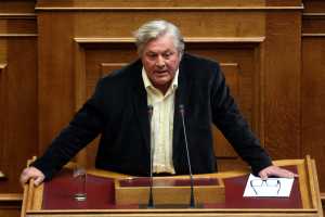 Τα μαζεύει ο Παπαχριστόπουλος για τα περι διαρροών απο την κυβέρνηση