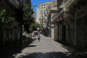 Άδεια πόλη η Αθήνα - Στο 100% η πληρότητα των ακτοπλοϊκών