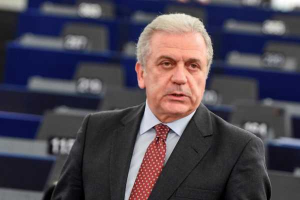 Αβραμόπουλος: Υπό συνεχή παρακολούθηση η συνθηκή Σένγκεν