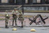 Πόλεμος στην Ουκρανία: Εντός της ημέρας η συνέχεια των διαπραγματεύσεων, βομβαρδίστηκε ξανά το Χάρκοβο, πολιορκείται η Μαριούπολη