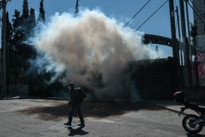 Μαθητικό συλλαλητήριο: «Απρόκλητη επίθεση των ΜΑΤ σε χιλιάδες μαθητές», καταγγέλλει η ΚΝΕ