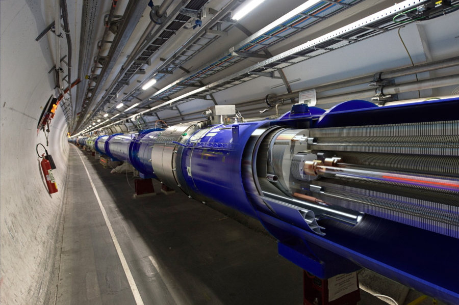 CERN: Σε επαναλειτουργία έπειτα από τρία χρόνια ο μεγάλος επιταχυντής