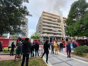 Οικογενειακή τραγωδία στη Θεσσαλονίκη: Πέθανε και η μητέρα του 45χρονου που έβαλε φωτιά στο σπίτι του