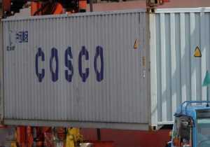 FAZ: Ευρωπαϊκή βάση της Cosco το λιμάνι του Πειραιά