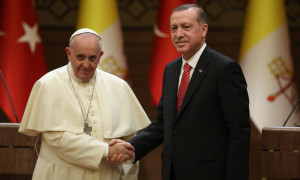 Ο Ερντογάν κάλεσε τον Πάπα Φραγκίσκο στο «τζαμί της... Αγίας Σοφίας»