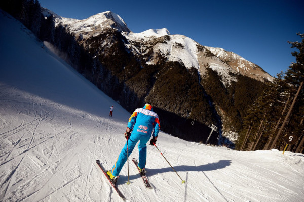 Τρόμος και τραυματισμοί από χιονοστιβάδες σε χιονοδρομικά θέρετρα σε Αυστρία και Ελβετία