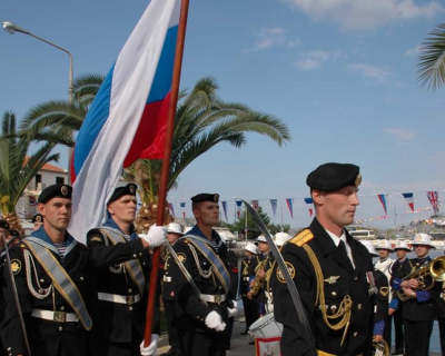 Η Μόσχα στρατολογεί εθελοντές για να στείλει στον πόλεμο - Στα 3.000 ευρώ το «μηνιάτικο»