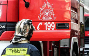Φωτιά σε ΙΧ στη Θεσσαλονίκη - Ανοιχτό το ενδεχόμενο να ανήκει σε διπλωμάτη