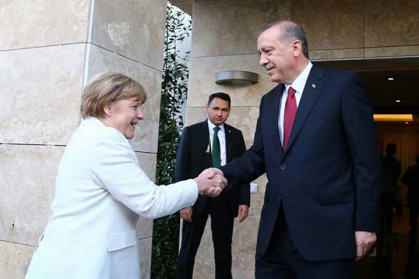 Ανήσυχη η Μέρκελ για την κατάσταση στην Τουρκία