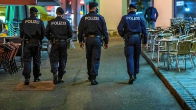 Τρόμος στη Βιέννη: Επίθεση σε συναγωγή, πληροφορίες για 7 νεκρούς, πολλούς τραυματίες - Ανατινάχθηκε ένας εκ των δραστών, συλλήψεις