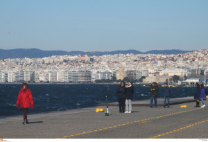 Θεσσαλονίκη: Κλέβουν ακόμα και τα πόμολα από πόρτες και ασανσέρ