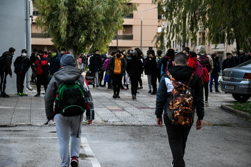 Εξαδάκτυλος: «Ενδεχομένως να ήταν βιαστική κίνηση το άνοιγμα των σχολείων, μπορεί να ξανά κλείσουν»
