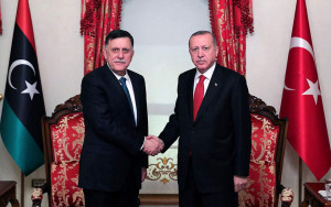 Έκτακτη συνάντηση Ερντογάν - Σάρατζ στην Κωνσταντινούπολη