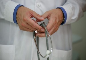 «Προβληματική» η επικοινωνία επαγγελματιών υγείας - ασθενών