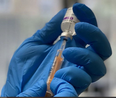Εμβόλιο AstraZeneca: «Παγώνει» η χορήγησή του σε 7 χώρες