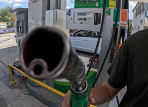 Δυσάρεστες ειδήσεις για την τιμή της βενζίνης το Πάσχα