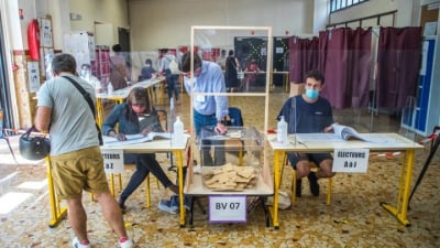 Γαλλία: Περιφερειακές εκλογές με ρεκορ στην αποχή και την ακροδεξιά σε θέση ισχύος