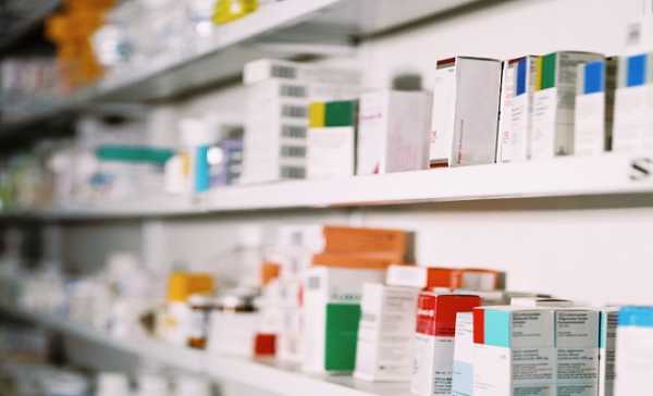 Υπόσχεση Κουρουμπλή για παραμονή των ΜΗΣΥΦΑ στα φαρμακεία