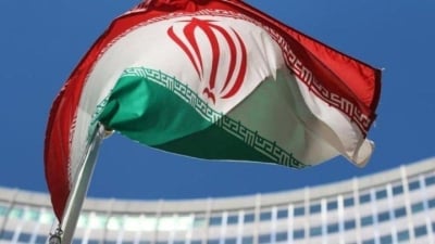 Ιράν: Συνέλαβαν Γερμανό επειδή τραβούσε φωτογραφίες από πετρελαϊκές εγκαταστάσεις