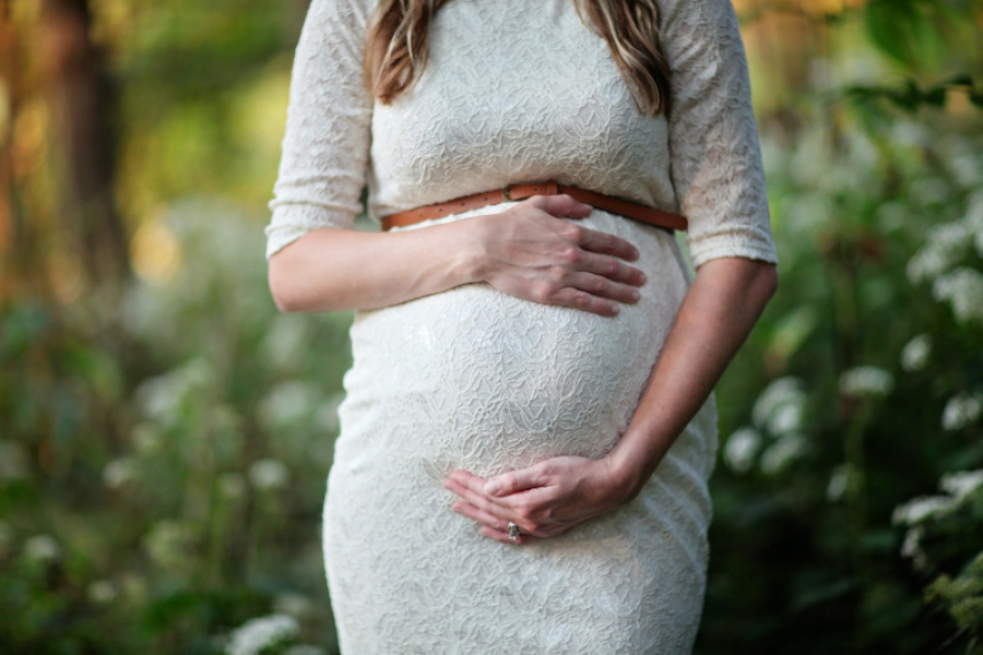 ΕΦΚΑ: Η διαδικασία για την χορήγηση επιδόματος μητρότητας και ασθένειας