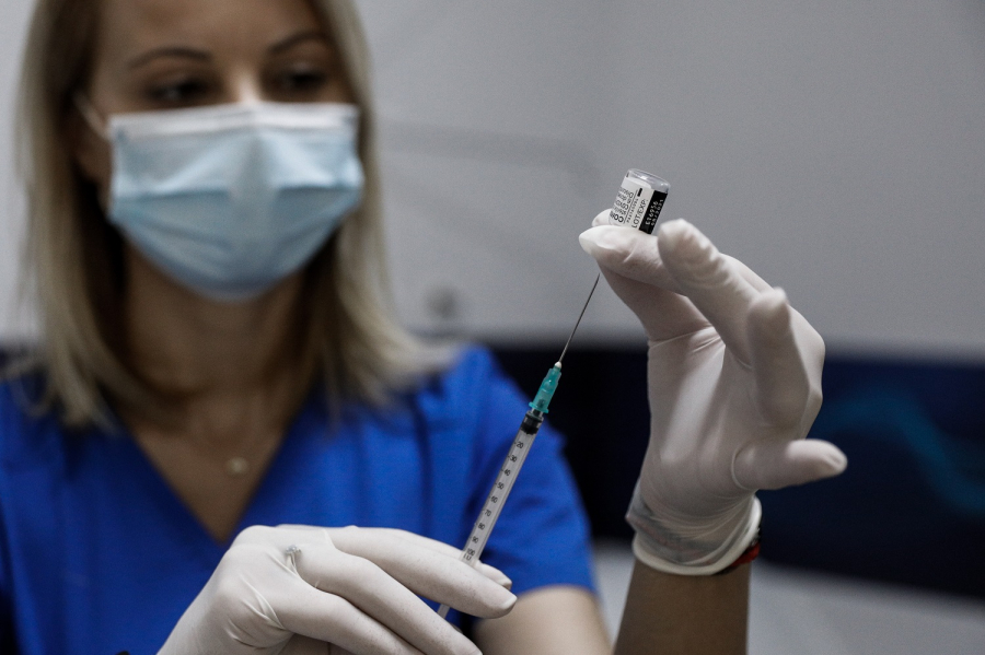 Παλαμάς: Το σύστημα βάζει «στοπ» στους εικονικά εμβολιασμένους που... μετάνιωσαν και θέλουν να εμβολιαστούν