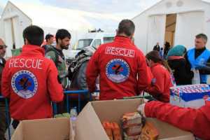 33 τόνοι ανθρωπιστικής βοήθειας συγκεντρώθηκαν για την Λέσβο
