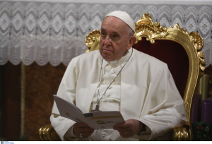 Πάπας Φραγκίσκος σε μετανάστες: «Όποιος σας φοβάται δεν σας έχει δει στα μάτια»