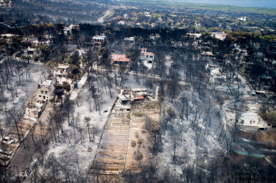 Φωτιά στο Μάτι: Ευθύνες στην Πυροσβεστική επιρρίπτουν στελέχη της Τροχαίας και της ΕΛΑΣ, «δε δόθηκε εντολή εκκένωσης»