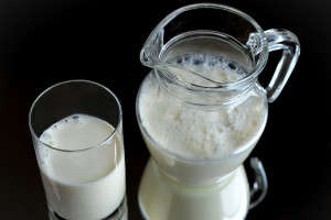 Το γάλα αυξάνει ή μειώνει τη χοληστερίνη - Αποκαλυπτικά στοιχεία από έρευνα