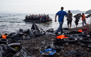 Βάρκα με 27 πρόσφυγες στη Μυτιλήνη