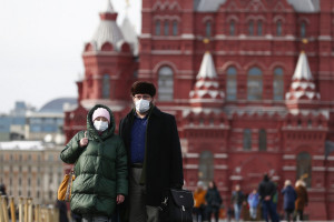 Η Ρωσία υπόσχεται εκατοντάδες χιλιάδες δόσεις εμβολίου κατά του κορονοϊού