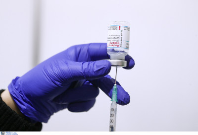 Εμβόλιο BioNTech/Pfizer: Τρίτη δόση μετά από 9-12 μήνες για προστασία 100%