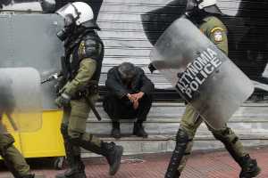 Τα «άκουσε» ο Τόσκας από τον ΣΥΡΙΖΑ για τις πρακτικές της Αστυνομίας