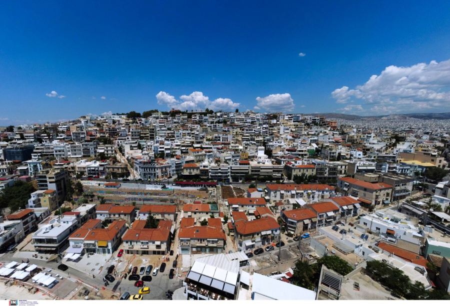 Ακίνητα: Έλληνες και ξένοι αναζητούν ευκαιρίες στη χώρα μας - Τα κριτήρια και οι περιοχές που προτιμούν