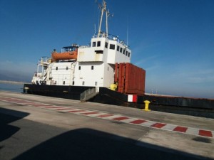 Στην Εισαγγελία Πειραιά το οκταμελές πλήρωμα του φορτηγού πλοίου «Adromeda»